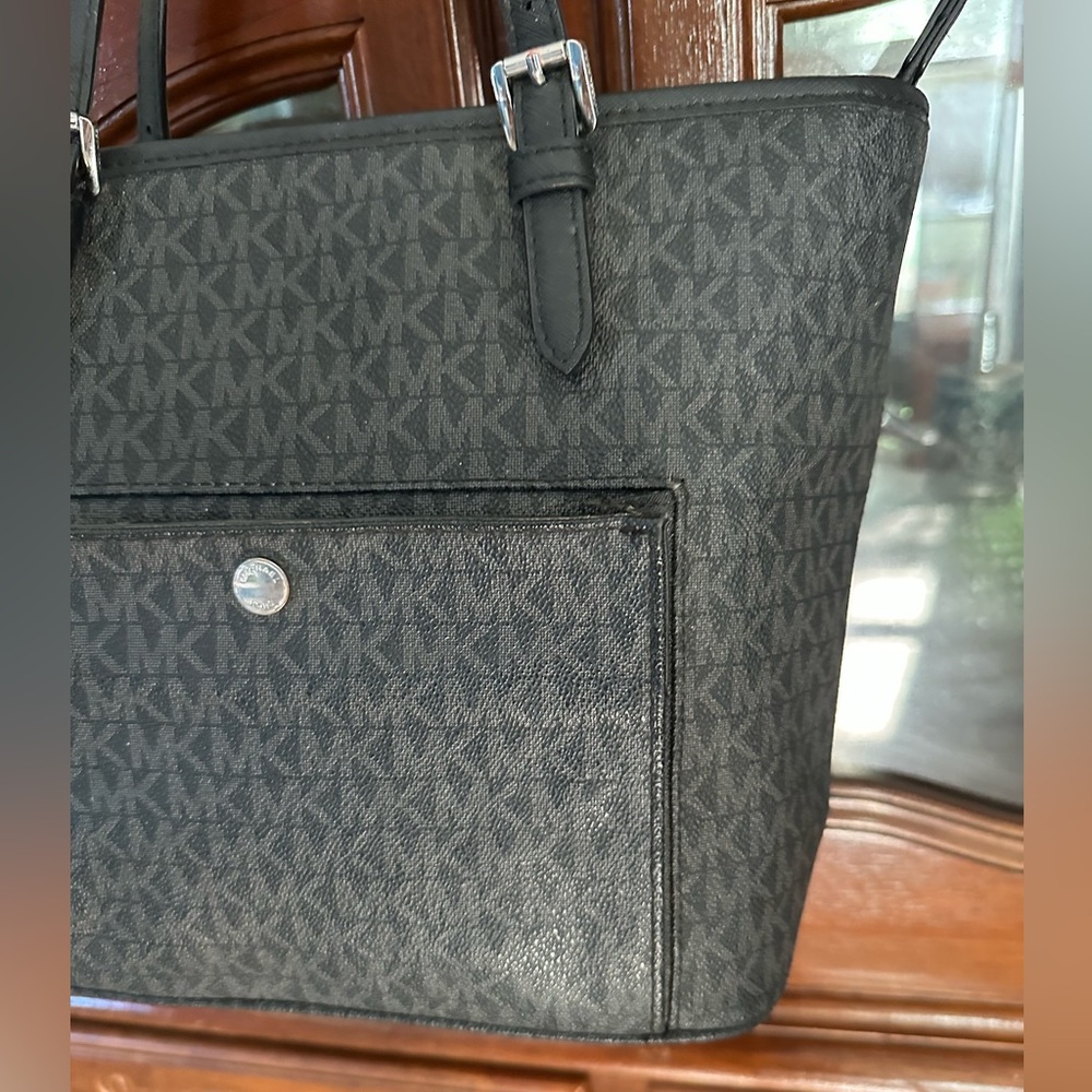 MK jet Set Small Tote Bag - Picture 3 of 14
